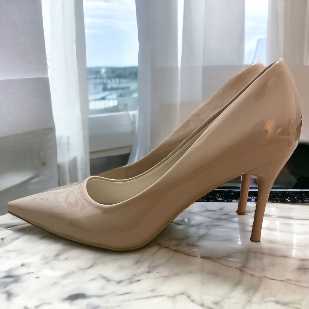 SHEIN Nude Pumps